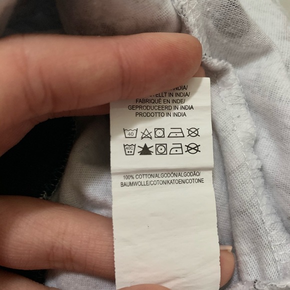 Mickey Mouse Dolphin Shorts - Picture 4 of 5